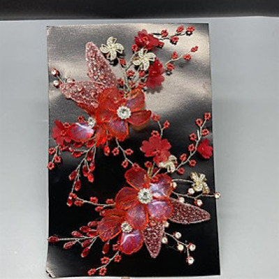 Cài tóc cô dâu hoa đỏ kết hạt cườm mẫu mới t8/2024