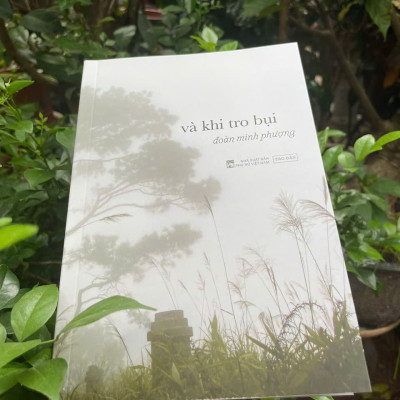 Và Khi Tro Bụi (tái bản)