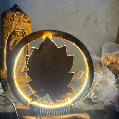 Tượng Diện phật có lắp bóng đèn bằng gỗ bách xanh thơm nức kt 20×20×6cm