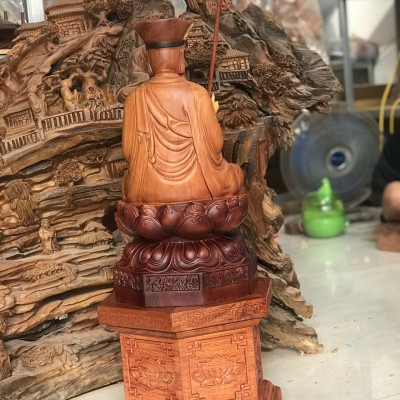Tượng phật địa tạng vương bồ tát dáng ngồi bằng gỗ hương đá liền khối tô mầu giả cổ kt 50×25×25cm