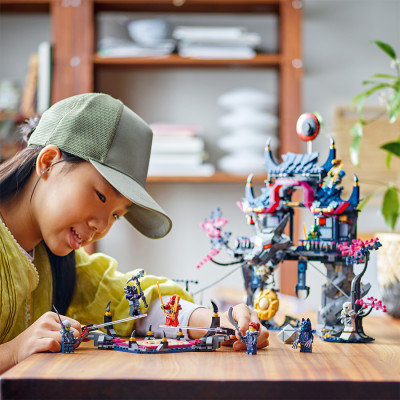 Đồ Chơi Lắp Ráp Tu Viện Bóng Tối Của Mặt Nạ Sói LEGO NINJAGO 71813 (1190 chi tiết)