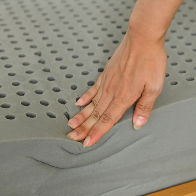 Nệm cao su thiên nhiên than hoạt tính cao cấp Everon Natural Charcoal Latex Cool- Khử mùi, kháng khuẩn - Bảo hành 15 năm.