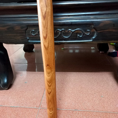 Gậy batong dành cho người già ,( Người cao tuổi ) Bằng gỗ hương đá đk dài 1m20x13×5cm