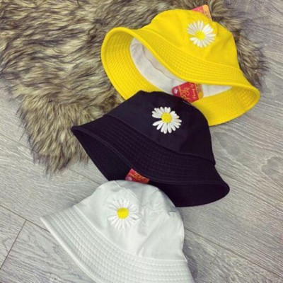 NÓN MŨ RỘNG VÀNH