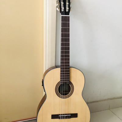 Đàn guitar classic có EQ Duy Guitar DC120X thùng full size có khuyết gỗ Hồng đào nguyên tấm âm thanh tốt