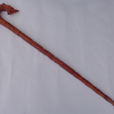 Gậy Batoong gỗ Hương trạm rồng dành cho người già