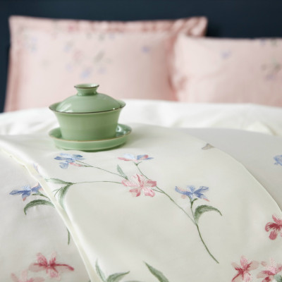 Bộ chăn ra Casa Bello Home- Set Misha  lụa satin thêu họa tiết thêu 5 món