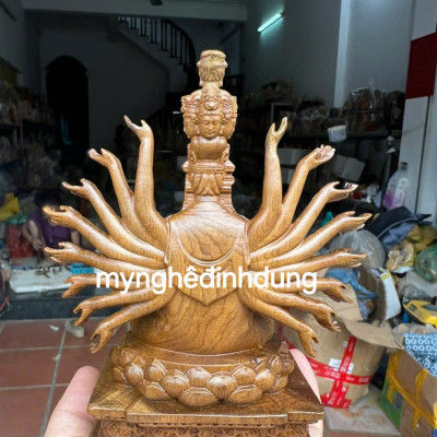 Tượng Phật ngài  nghìn mắt nghìn tay bằng gỗ bách xanh thơm nức cao 15x12x7cm 