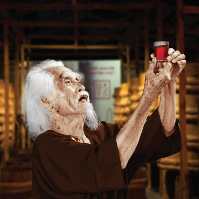 Nước mắm nhỉ cá cơm than Làng Chài Xưa (Thùng 6 chai ) chai nhựa cao cấp 525ml/chai Đặc Biệt Thanh Dịu An toàn