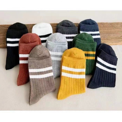 Combo 5 đôi tất cao cổ họa tiết kẻ ngang đen trắng phong cách Hàn Quốc