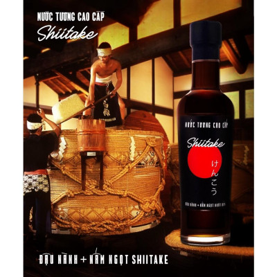 Nước Tương Cao Cấp Shiitake Làng Chài Xưa Độ Đạm Tự Nhiên Lên Men Từ Nấm Ngọt Nhât Và Đậu Nành 250ml/chai