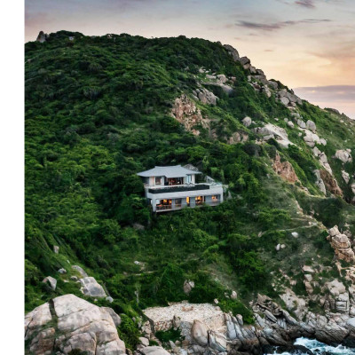 ẤN PHẨM TRAVELLIVE THÁNG 09.2023