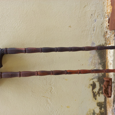 Gậy batong bằng gỗ trắc dành cho người già 