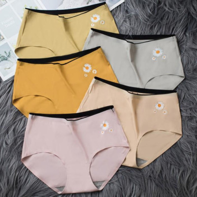 Quần lót nữ bông cúc không đường may không viền thấm hút mồ hôi