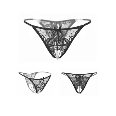 Quần lót lọt khe đính hạt ngọc ở đáy