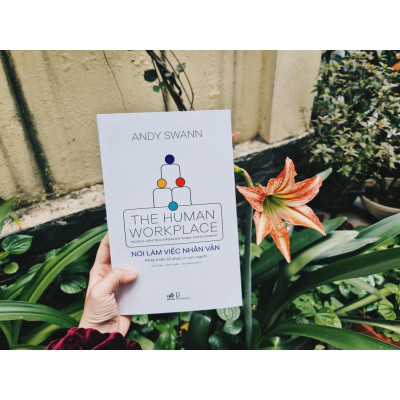 Sách - Nơi làm việc nhân văn