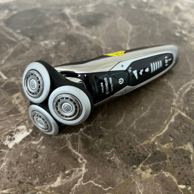 Máy cạo râu khô và ướt cao cấp Hà Lan Philips Norelco S9731