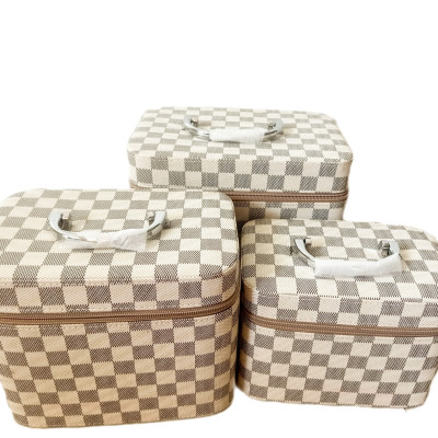 Hộp đựng mỹ phẩm, cốp trang điểm nhiều họa tiết mang đi du lịch tiện lợi