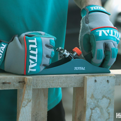 BÀO GỖ CẦM TAY 235MM TOTAL THT9391 - HÀNG CHÍNH HÃNG