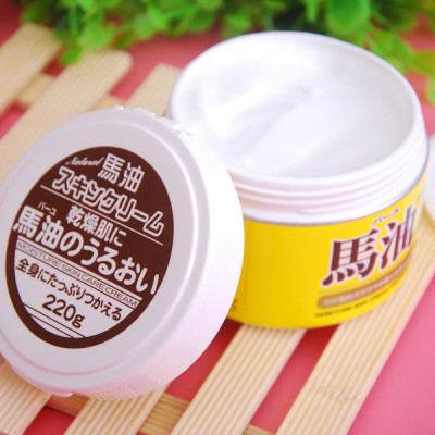 Kem dưỡng da cấp ẩm dầu ngựa Loshi Nhật Bản 220g