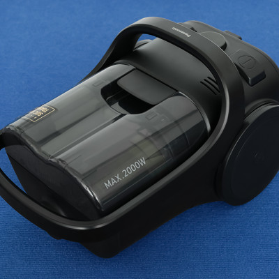 Máy Hút Bụi Dạng Hộp Panasonic MC-CL605KN49 - Công suất 2000W - Công nghệ gió xoáy cực đại - Bộ lọc HEPA hiện đại - sản xuất tại Malaysia - Hàng chính hãng - Bảo hành 12 tháng