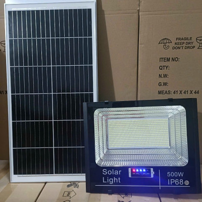 Đèn Pha Năng Lượng Mặt Trời Mẫu Mới 200w IP67