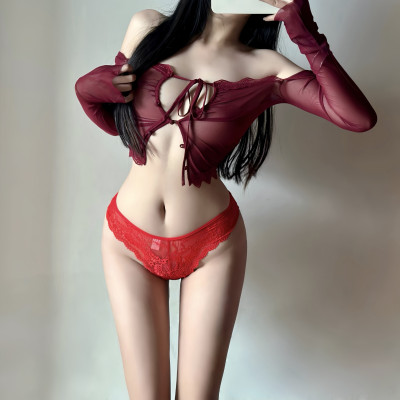 Quần lót ren lọt khe không cần cởi đồ họa tiết trái tim tình yêu