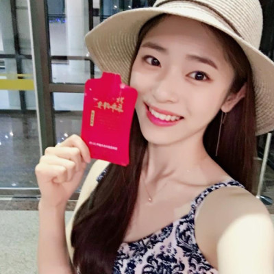 Bộ 2 Hộp Đông Trùng Hạ Thảo Lên Men Bonchowi Hàn Quốc Màu Đỏ Chiết Xuất 33.5% (20 gói)