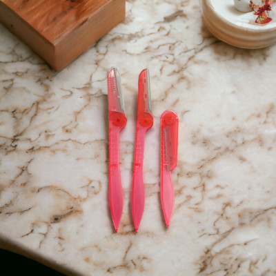 Dao Cạo Lông Mày Cán Gập Nữ Kai Razor 12433