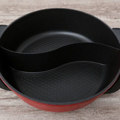 Nồi lẩu điện 2 ngăn Mishio MK112 5L - Hàng chính hãng