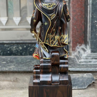 Tượng trần quốc tuấn trần hưng đạo vương bằng gỗ mun hoa tô mầu như ảnh cao 60x20x14cm