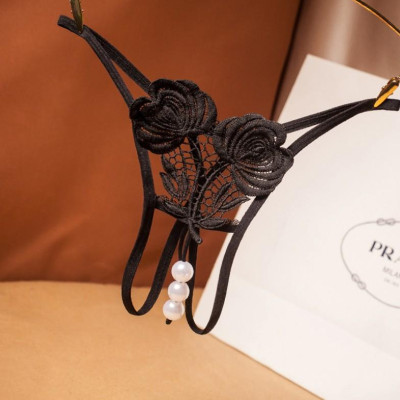 Quần lọt khe quyến rũ nữ có hạt