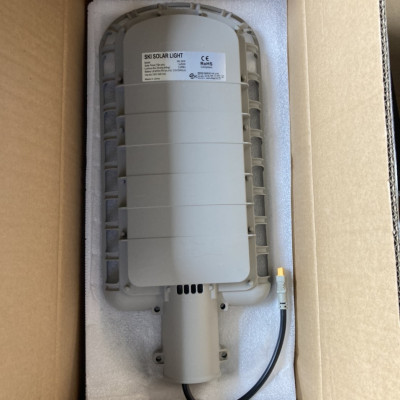 Đèn năng lượng mặt trời SKI- SKL24W