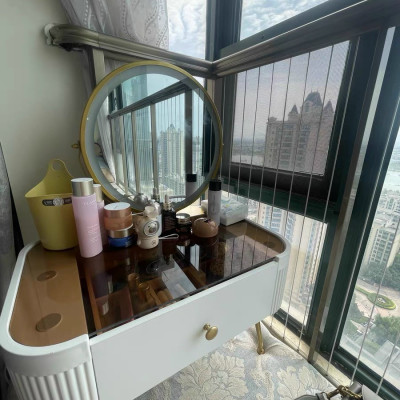 Bàn trang điểm bệt SoKool Juno sofa