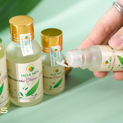 Tinh dầu Tràm Huế nguyên chất 50ml - Hoa Nén - Chuẩn VietGAP - Vegan - Chăm sóc sức khoẻ mẹ và bé