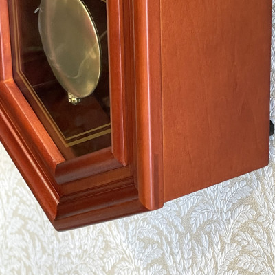 Đồng hồ treo tường Nhật Bản Rhythm CMJ501FR06 Kt 31.6 x 50.2 x 11.1cm, 2.5kg. Vỏ gỗ. Dùng Pin.