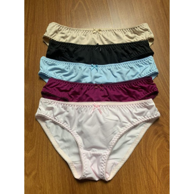 Combo 5 Quần Lót Nữ Thun Trơn Locust 073 – Co Giãn 4 Chiều, 6 Size Từ M–4XL, 5 Màu Hot Trend