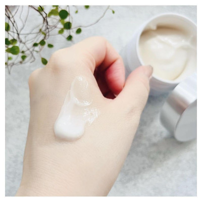 Gel dưỡng trắng và giảm nếp nhăn toàn diện Meishoku Medi Shot Wrinkle & White All in One Gel 75g