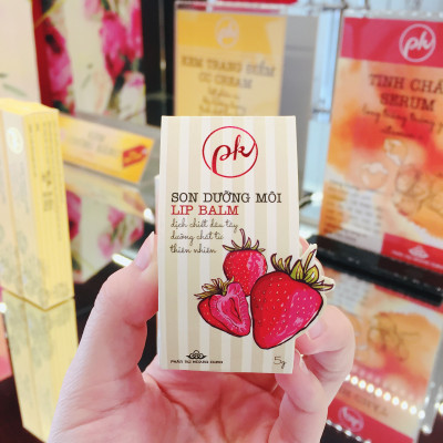 Son môi Dâu Tây Phấn Nụ Hoàng Cung