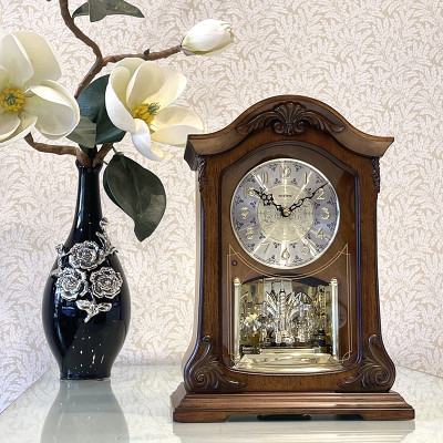 Đồng hồ Để bàn Rhythm CRH209UR06 – Kt 21.0 x 37.0 x 12.5cm, Vỏ gỗ. Dùng Pin.