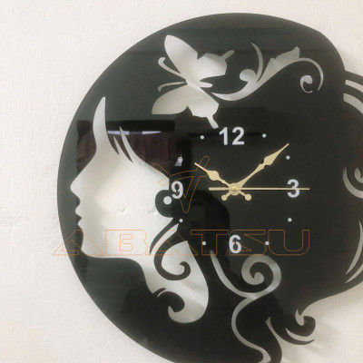 Đồng Hồ Treo Tường Siêu Cute Giá Rẻ