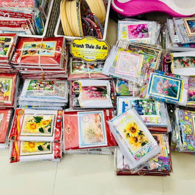 Tranh thêu chữ thập Đồng hồ Phú quý bình an Lv3110, kích thước 65 x 40 cm