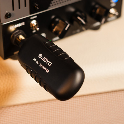 Joyo JW-02 Digital Wireless Transmitter and Receiver - Bộ thu phát tín hiệu guitar không dây Joyo JW-02 - Hàng chính hãng