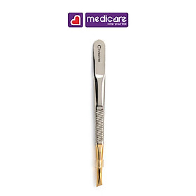 Nhíp xéo Basicare hai màu 1003 8.5cm