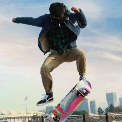 VÁN TRƯỢT THỂ THAO MỌI LỨA TUỔI,VỚI NHIỀU HÌNH ẢNH BẮT MẮT CHO KHÁCH LỰA CHỌN