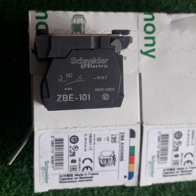 |Chính hãng| Phụ kiện nút nhấn ZB5AW0M65 Schneider, 1NO + 1NC + Đèn màu xanh 220V
