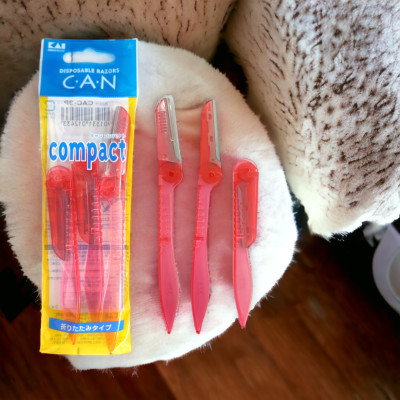 Dao Cạo Lông Mày Cán Gập Kai 01243 - 3P (Set 3 cây)