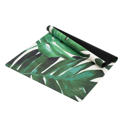 Thảm tập yoga du lịch cao cấp chính hãng Yvonne dày 1,5mm gấp gọn, bề mặt nhám, siêu bám, ưa mồ hôi, dễ vệ sinh, chất liệu cao su tự nhiên, kích thước 183cm x 66cm, nặng 1,2kg, foldable travel yoga mat with best grip,  anti-slipping surface