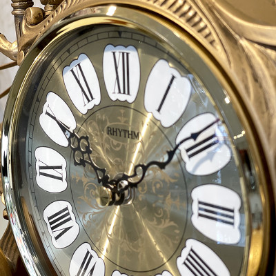 Đồng hồ Để bàn Rhythm CRH229NR18 Kt 48.5 x 24.5 x 18.5cm, 3.6kg. Vỏ polyresin / gỗ. Dùng Pin.