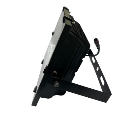 Đèn pha năng lượng mặt trời 120W Vi-Light VLFL120MT1 Chip LED Bridgelux USA